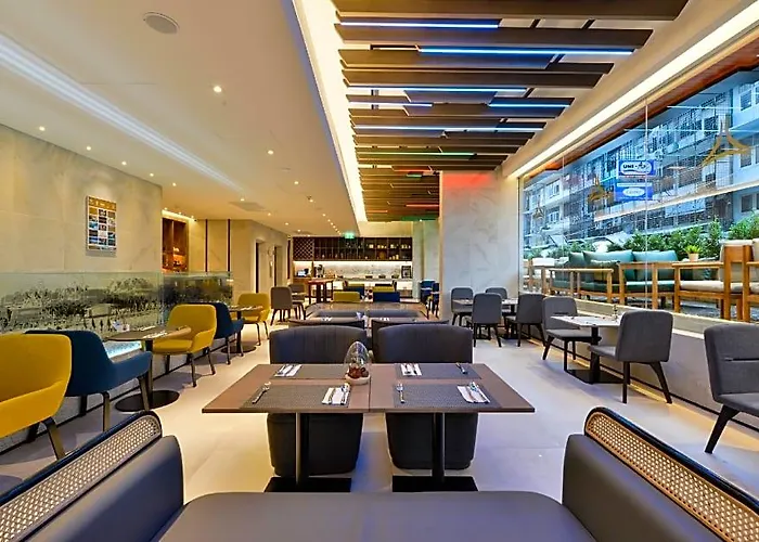 Hotel Aspira One Sutthisan 4*