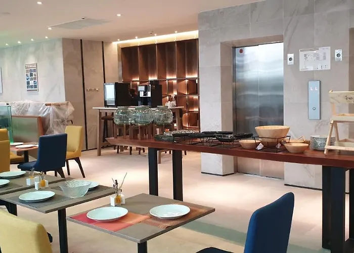 Hotel Aspira One Sutthisan 4*